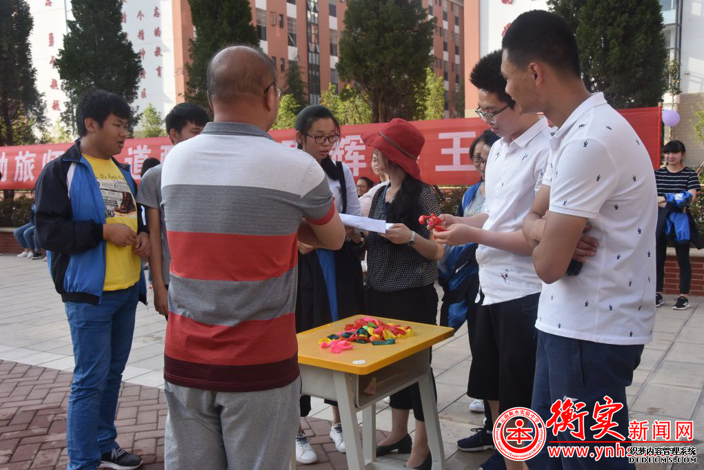 激情拓展  快乐加油 —云南衡水实验中学举行冲刺高考拓展加油活