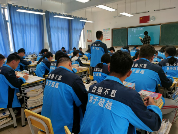 学生为主体丨立足日常，汇聚点滴——云南衡水实验中学文山校区高三学子日常生活