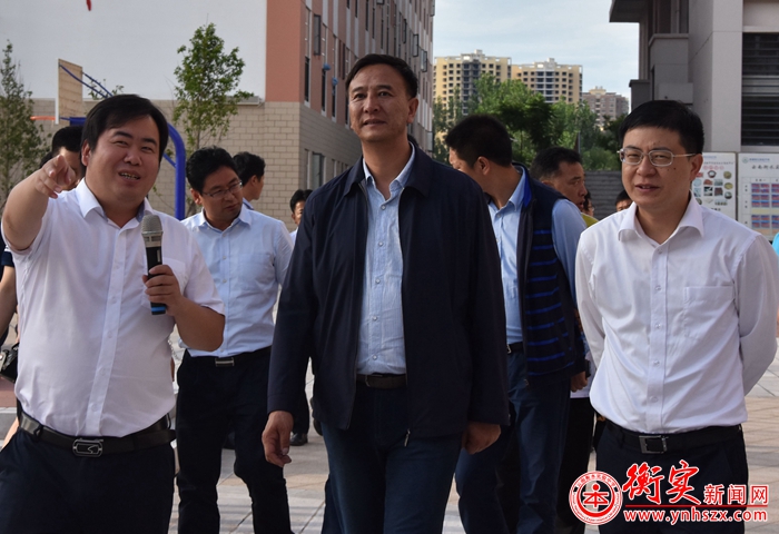 迪庆州德钦县党政考察团莅临云南衡水实验中学参观考察