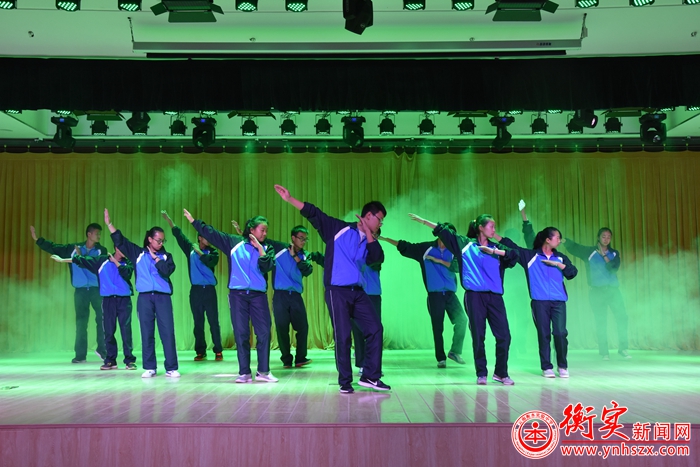 新学期启幕，首先来一场激情的师生联谊会！