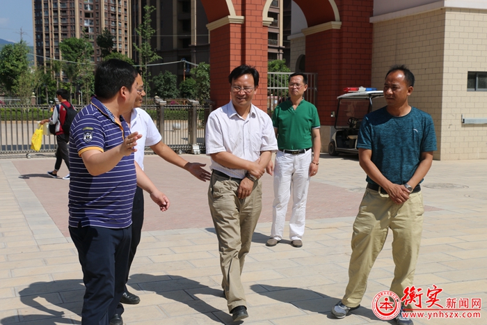 昆明市教育局领导一行莅临云南衡水实验中学参观考察