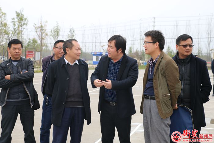 宜良县耿家营各中学校长到我校参观交流