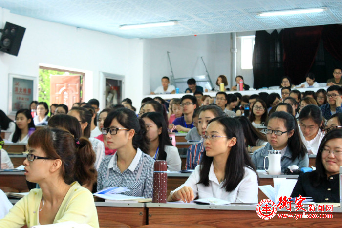 河北衡中一线教师亲临云南衡水实验中学为新加盟教师授课